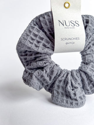 Pelēka matu gumija - scrunchie