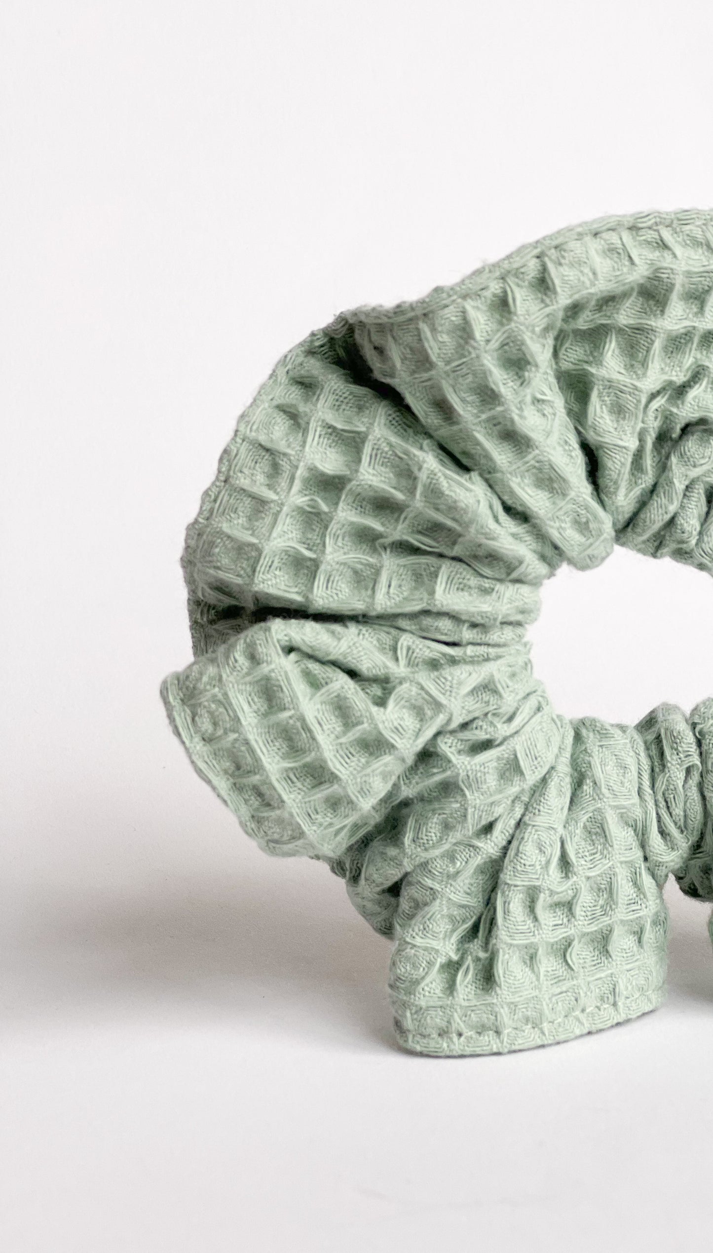 Sage green matu gumija - scrunchies