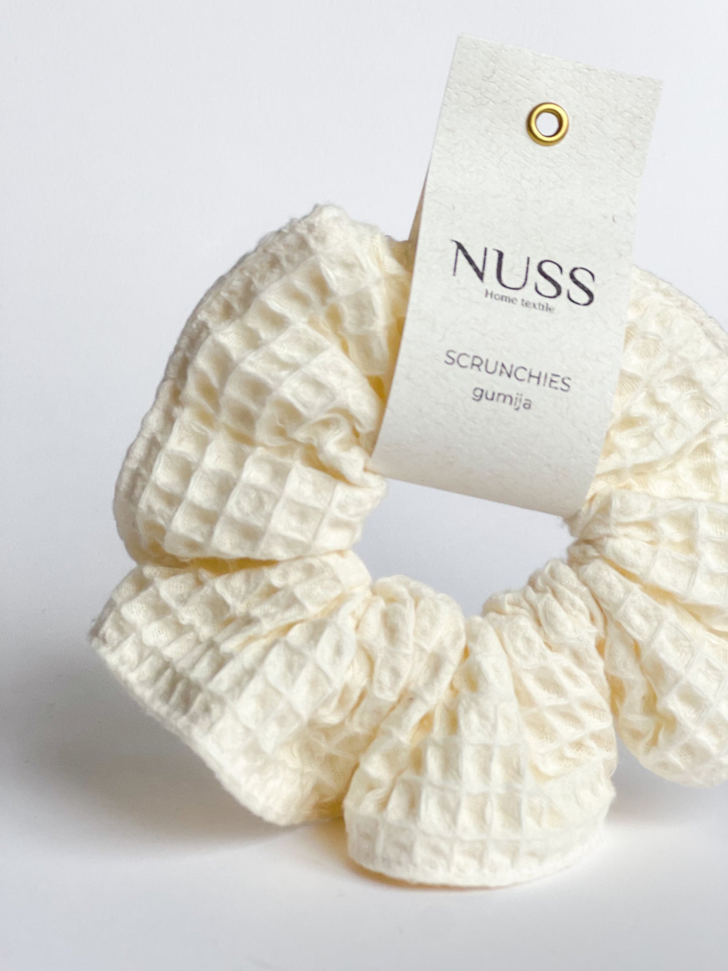 Cream krāsas matu gumija scrunchie