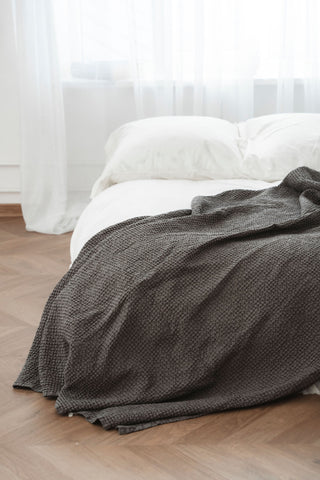 Lina–kokvilnas vafeļauduma gultas pārklājs